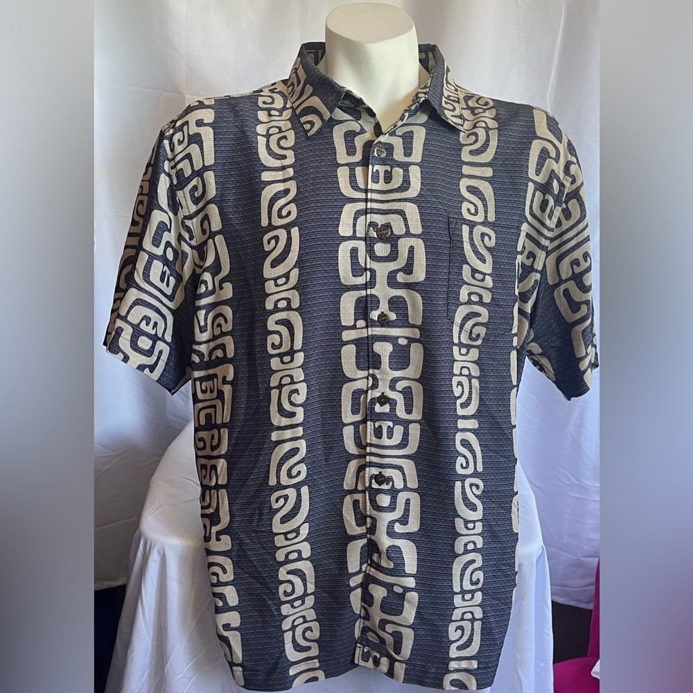 Quicksilver button up/down shirt XL